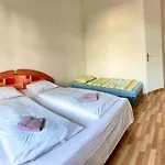 Majovka Pensjonat *